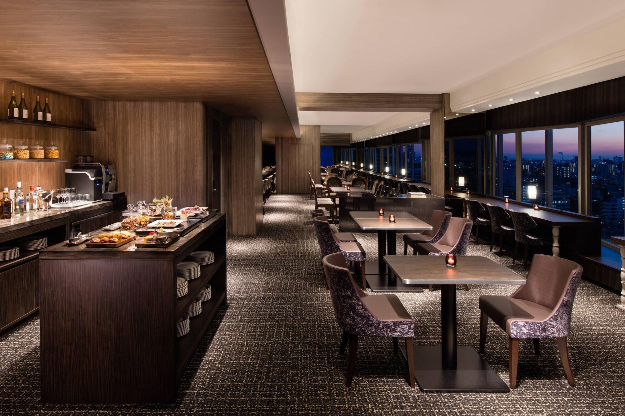 Courtyard By Marriott Shin-Osaka Station Hotel Exterior photo The Lounge at Tokyo International Airport