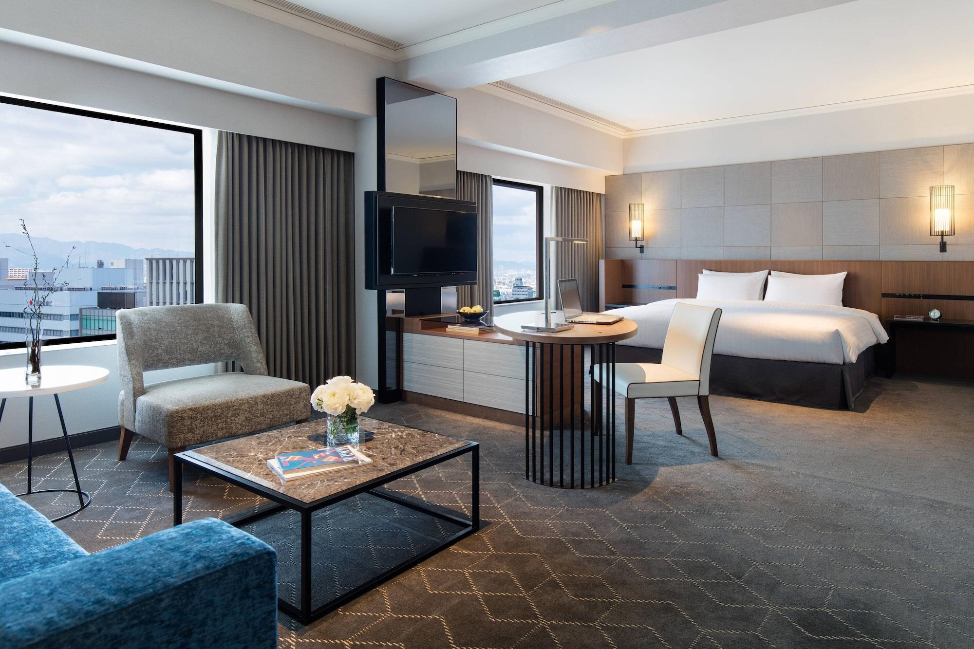 Courtyard By Marriott Shin-Osaka Station Hotel Exterior photo Deluxe Suite