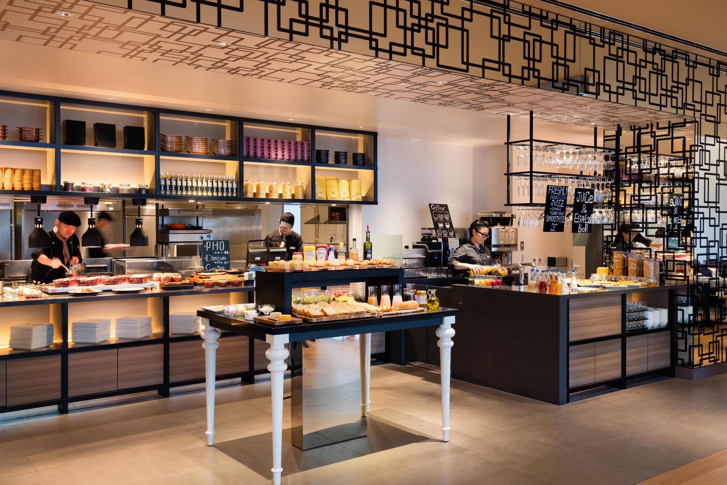 Courtyard By Marriott Shin-Osaka Station Hotel Exterior photo The restaurant